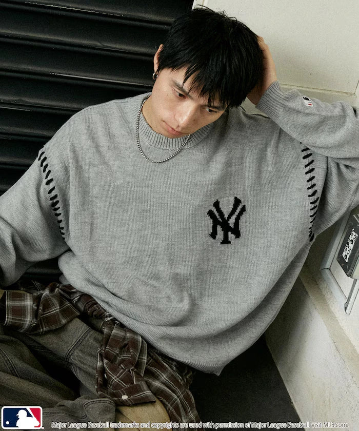 Custom Stitch Knit Pullover