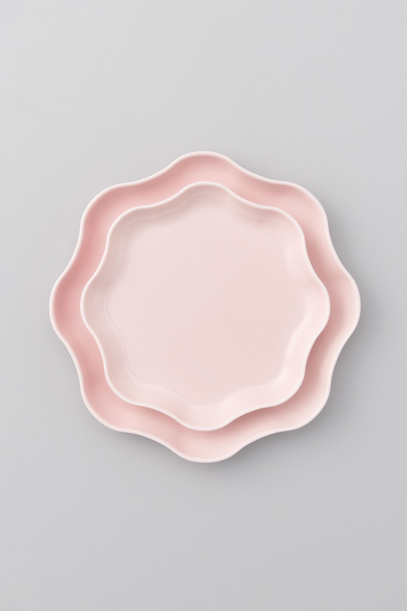 PORCELAIN POTTERY PLATE MEDIUM