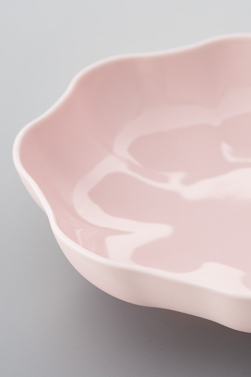 PORCELAIN POTTERY BOWL LARGE