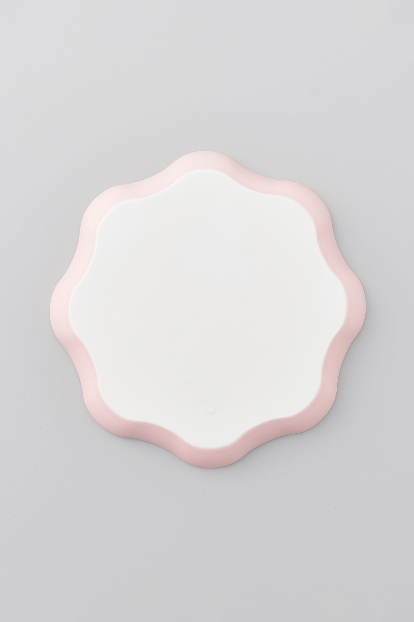 PORCELAIN POTTERY PLATE MEDIUM