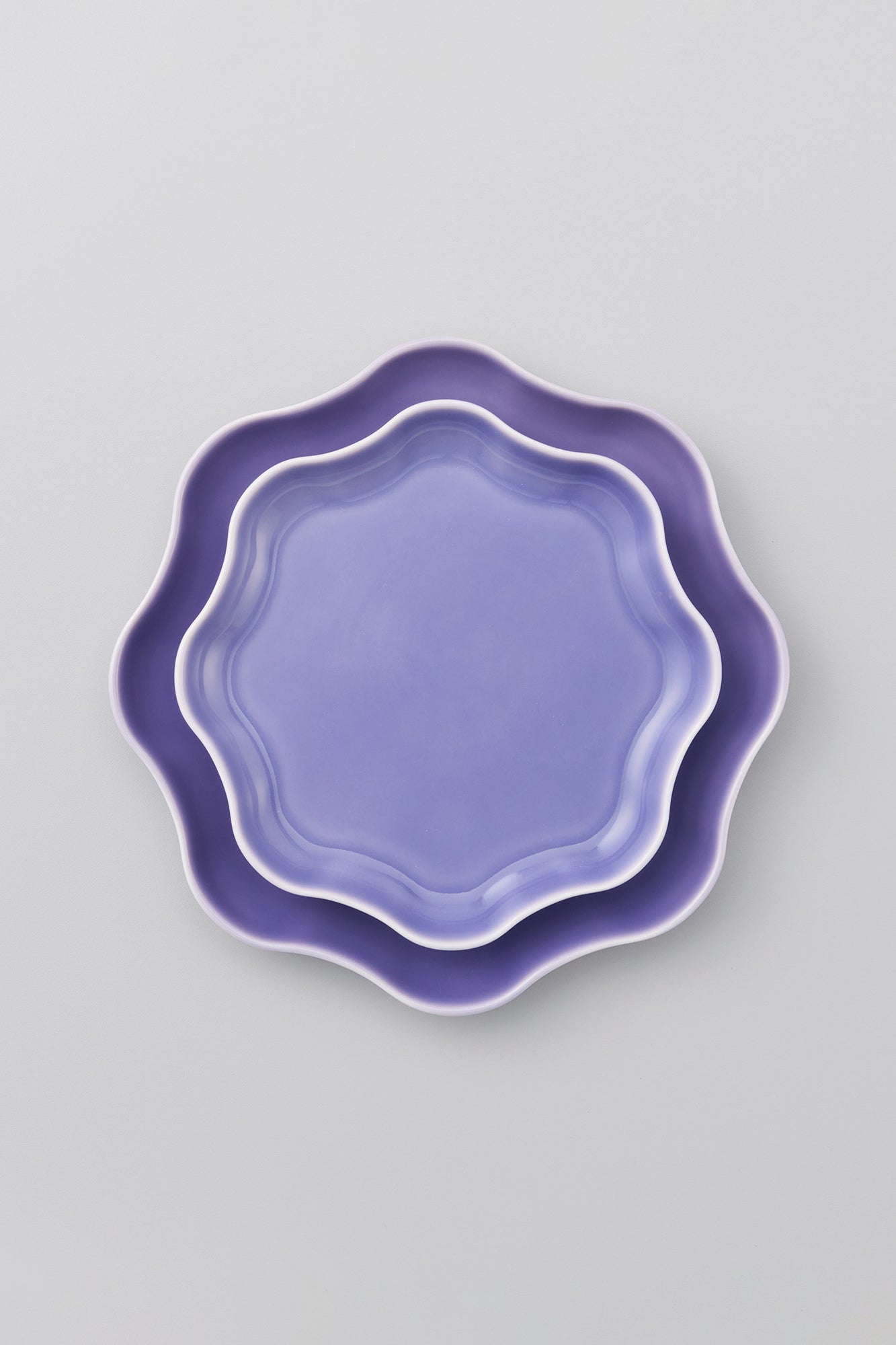 PORCELAIN POTTERY PLATE SMALL