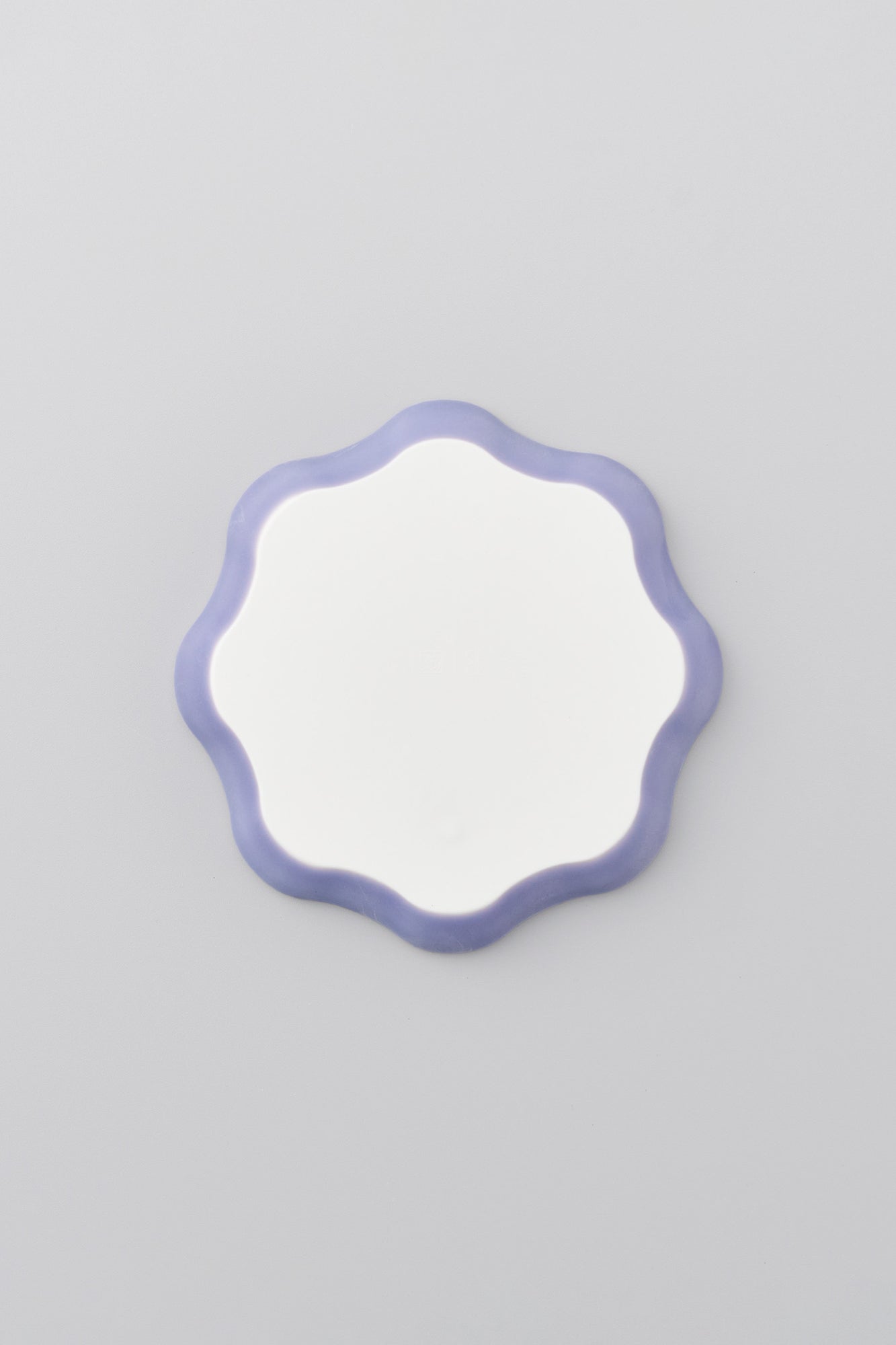 PORCELAIN POTTERY PLATE SMALL