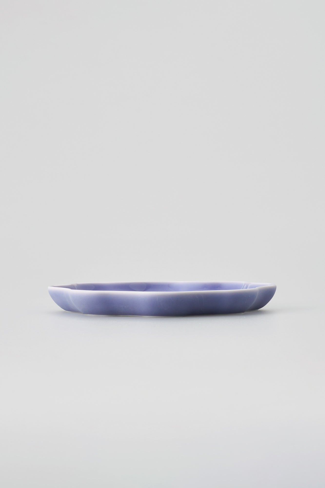 PORCELAIN POTTERY PLATE SMALL