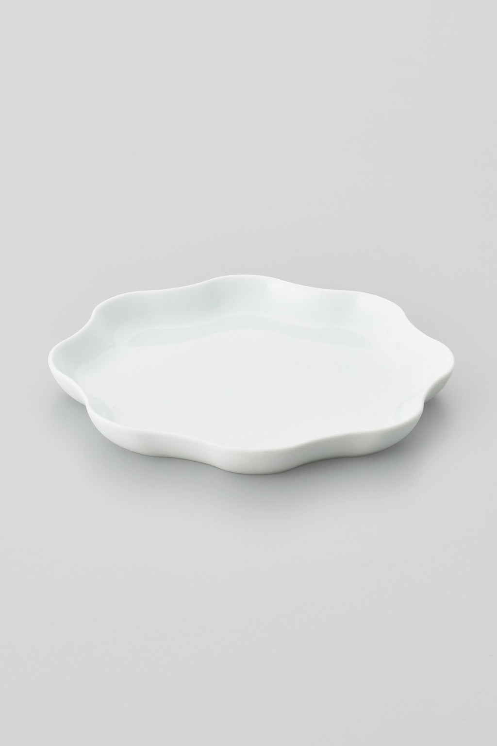 PORCELAIN POTTERY PLATE MEDIUM - WHITE