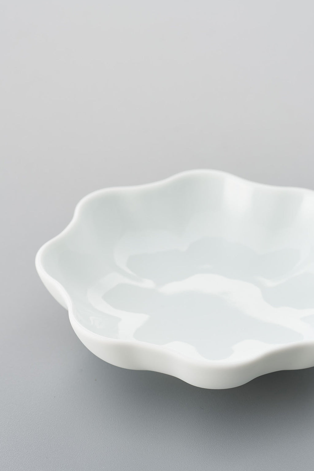 PORCELAIN POTTERY BOWL SMALL