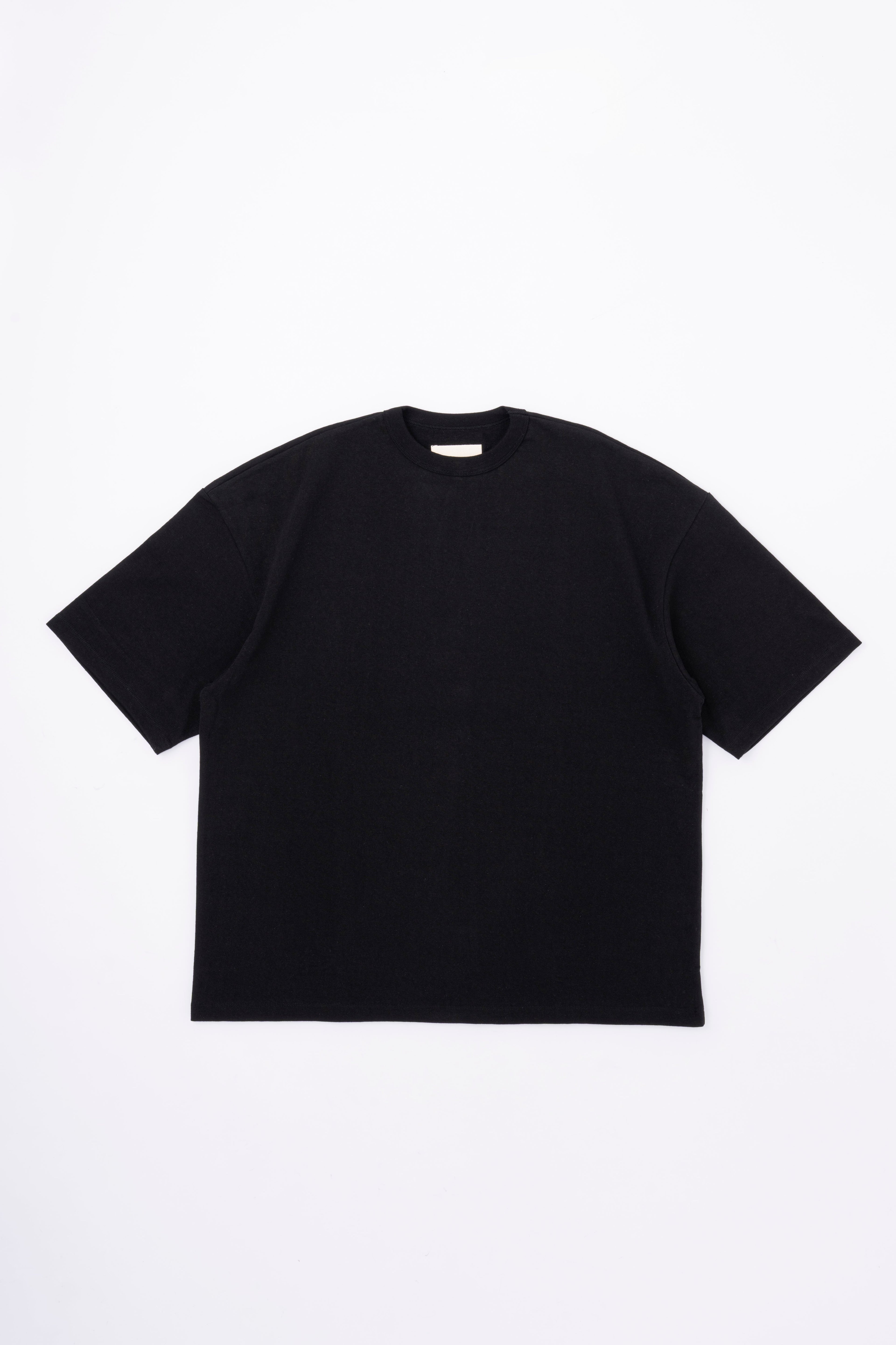 BIG T-SHIRT