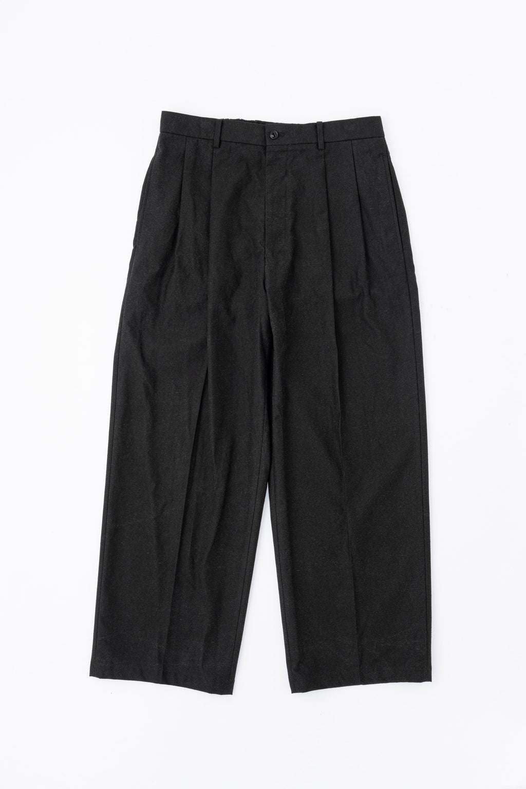 DOUBLE PLEATED SHORTS - BLACK