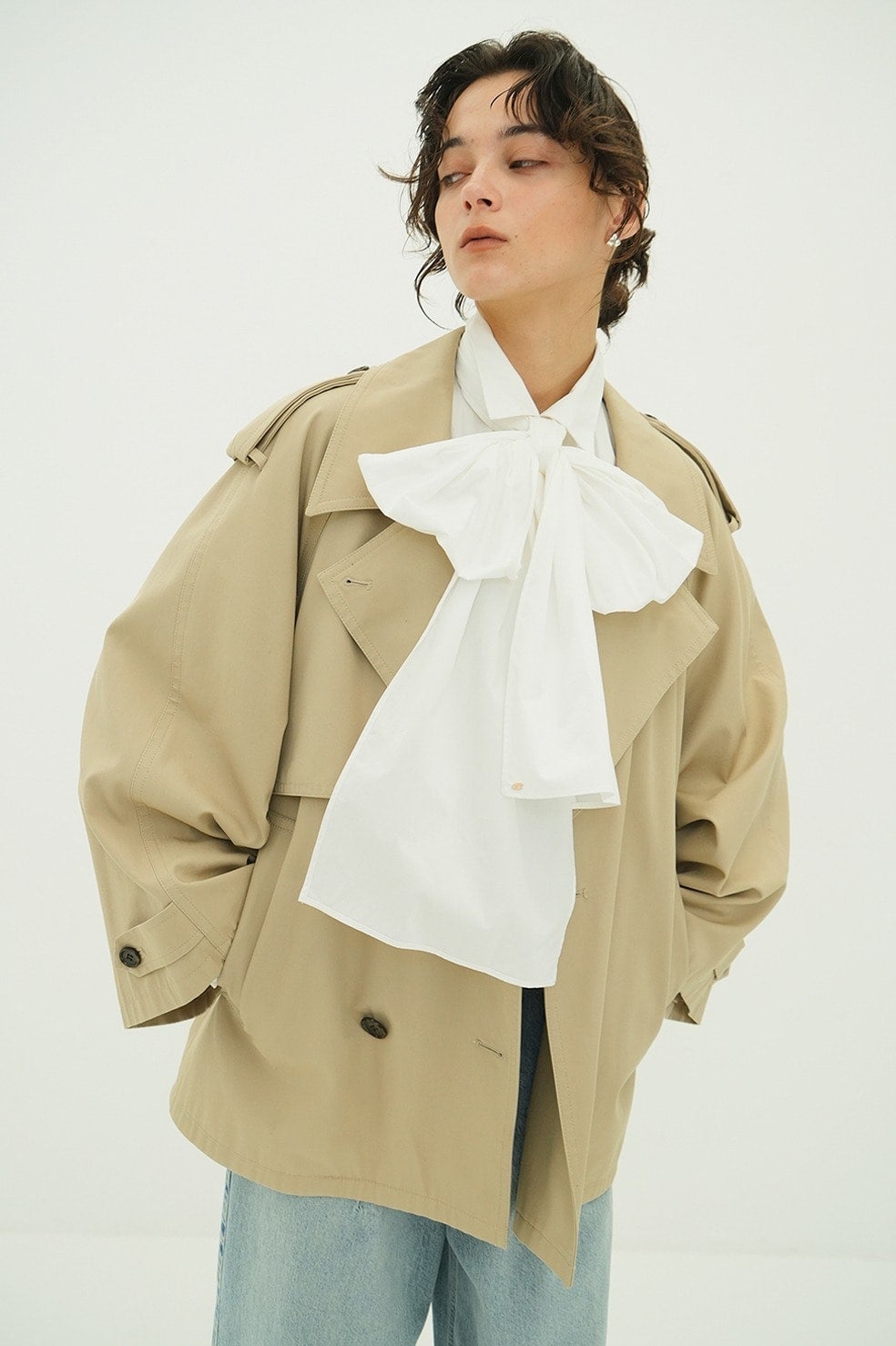 OVER SHORT TRENCH COAT