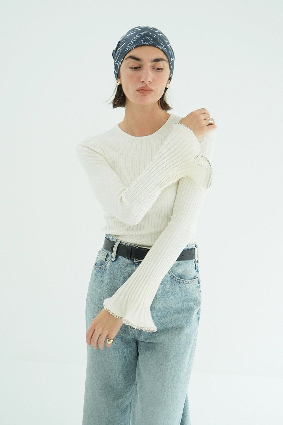 EMBELLISHED FRILL SLEEVE KNIT TOPS