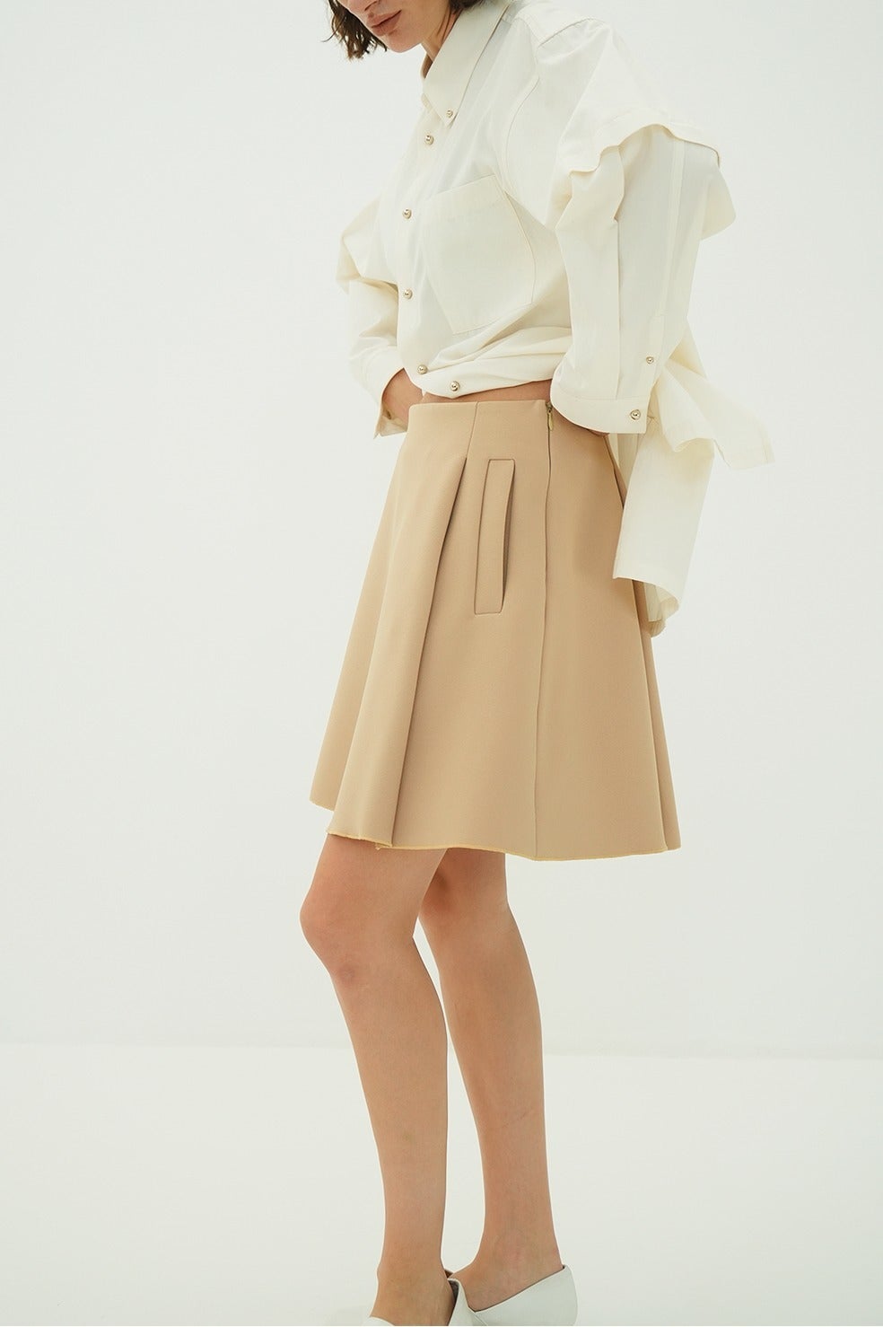LOW WAIST FLARE MINI SKIRT