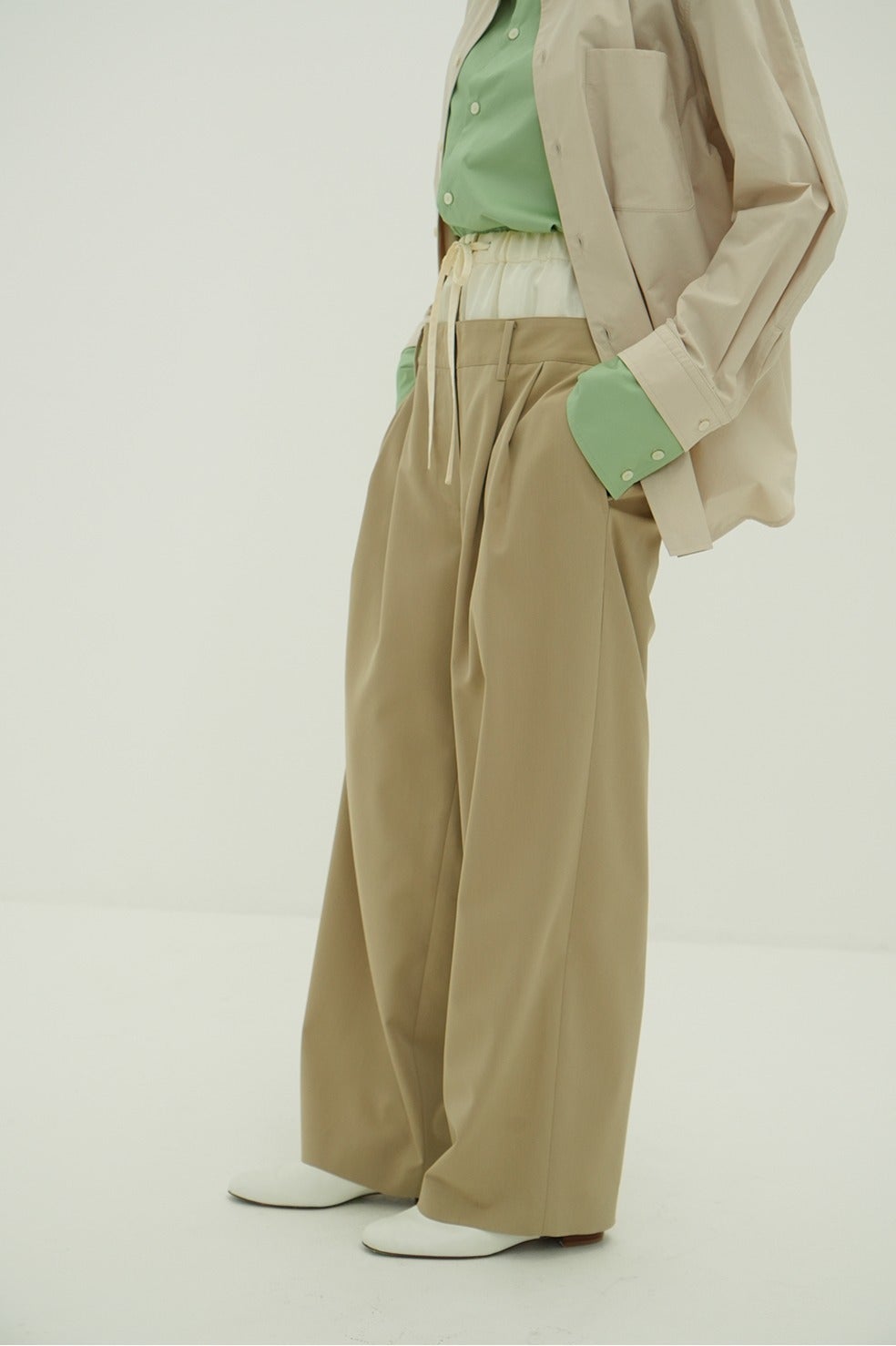 W WAIST WIDE SLACKS