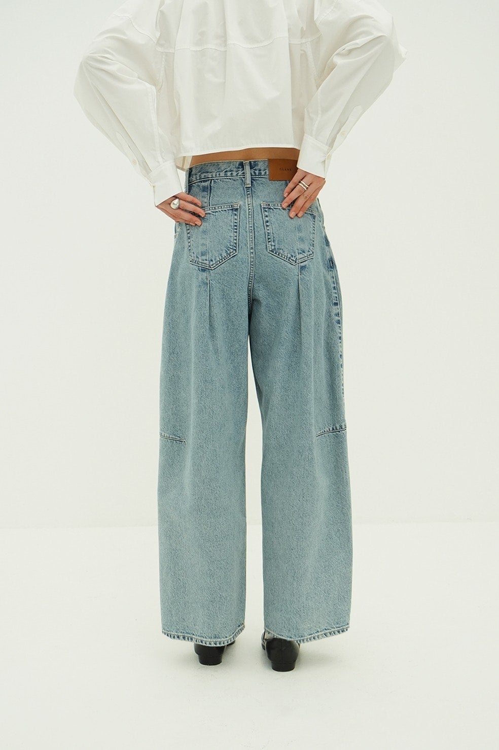 COCOON BULKY DENIM PANTS