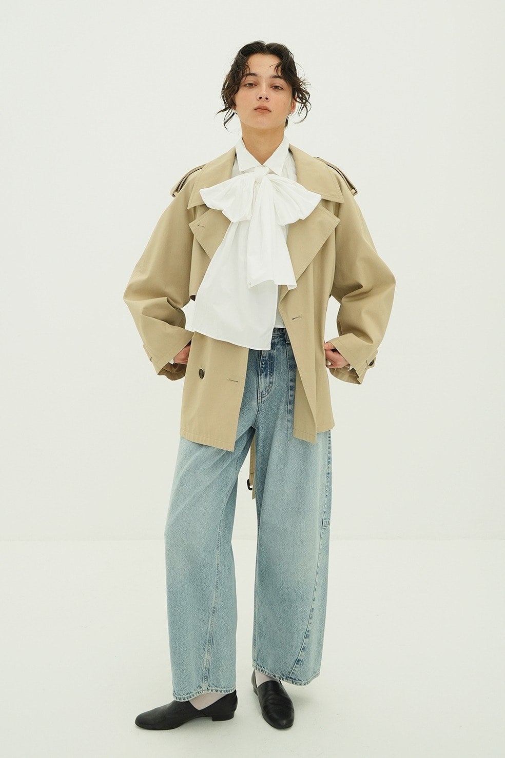 COCOON BULKY DENIM PANTS