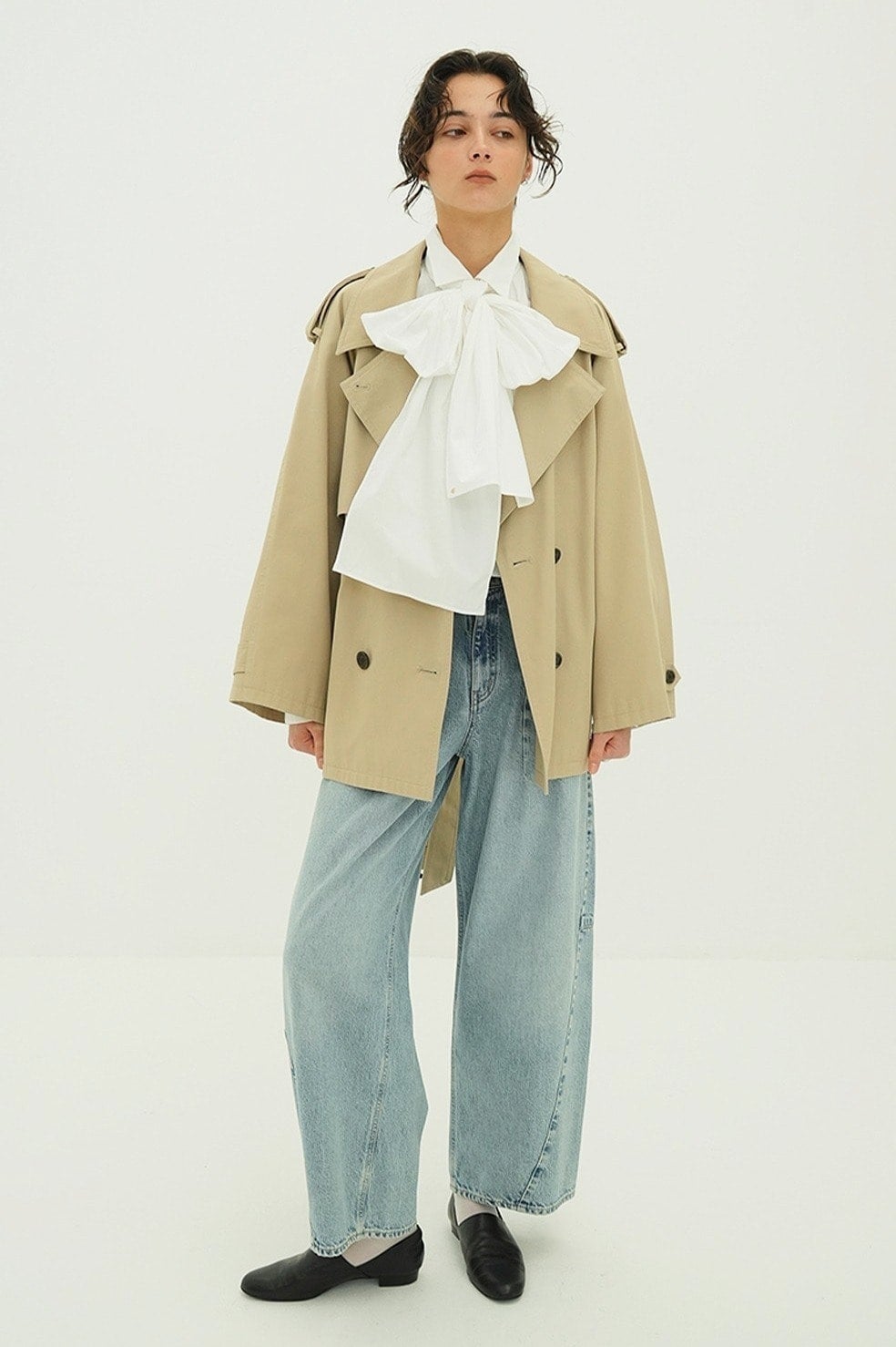 RIBBON TIED COMPACT SHIRTS