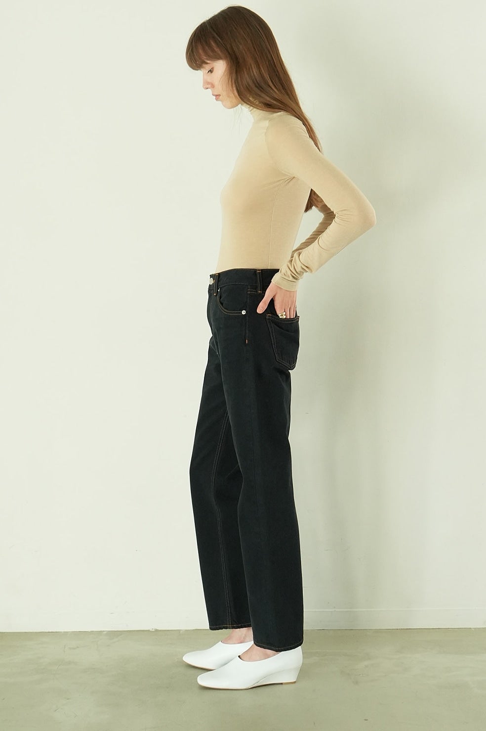THUMB DENIM PANTS