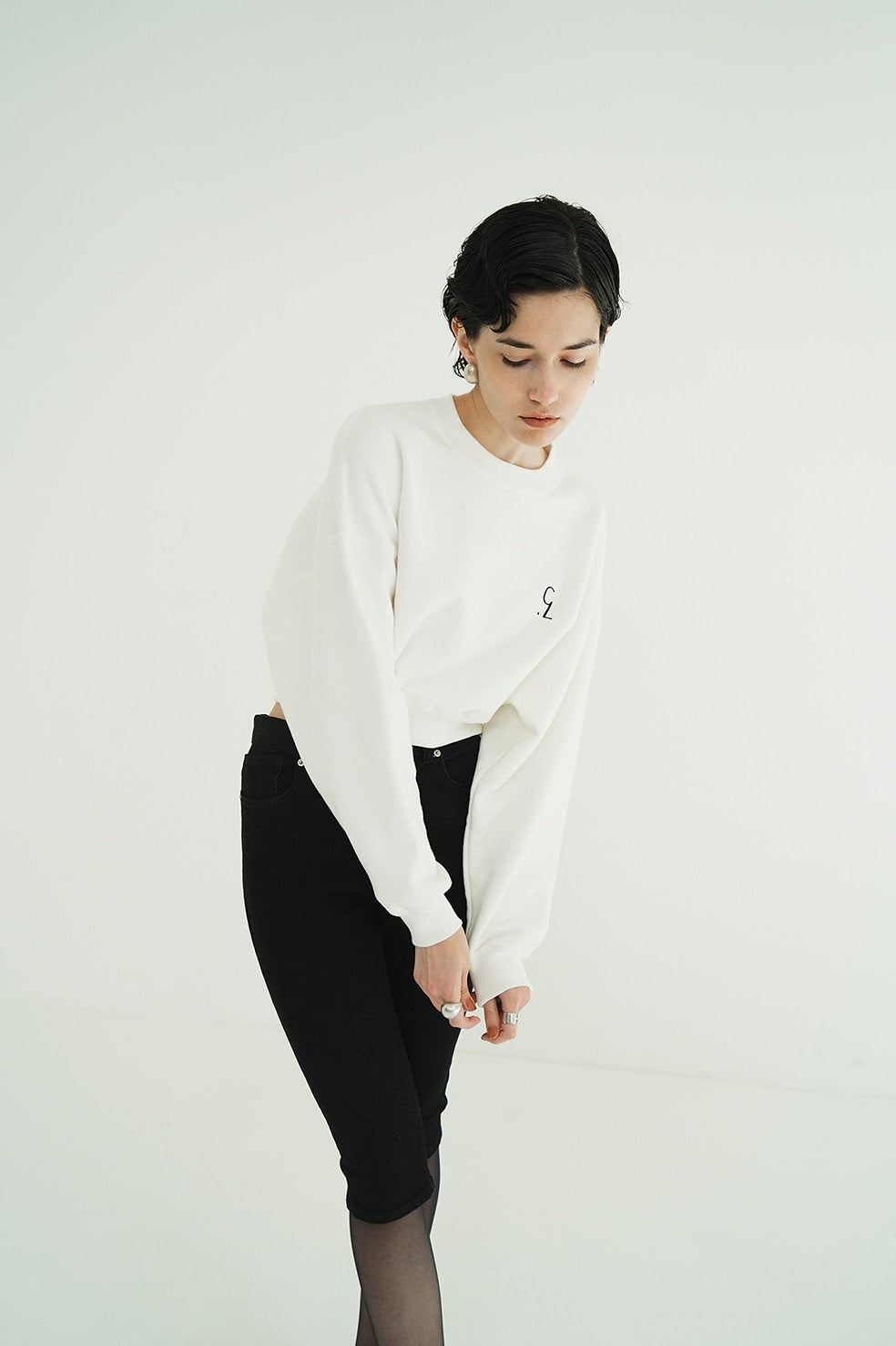 LOGO SHORT SWEAT TOPS