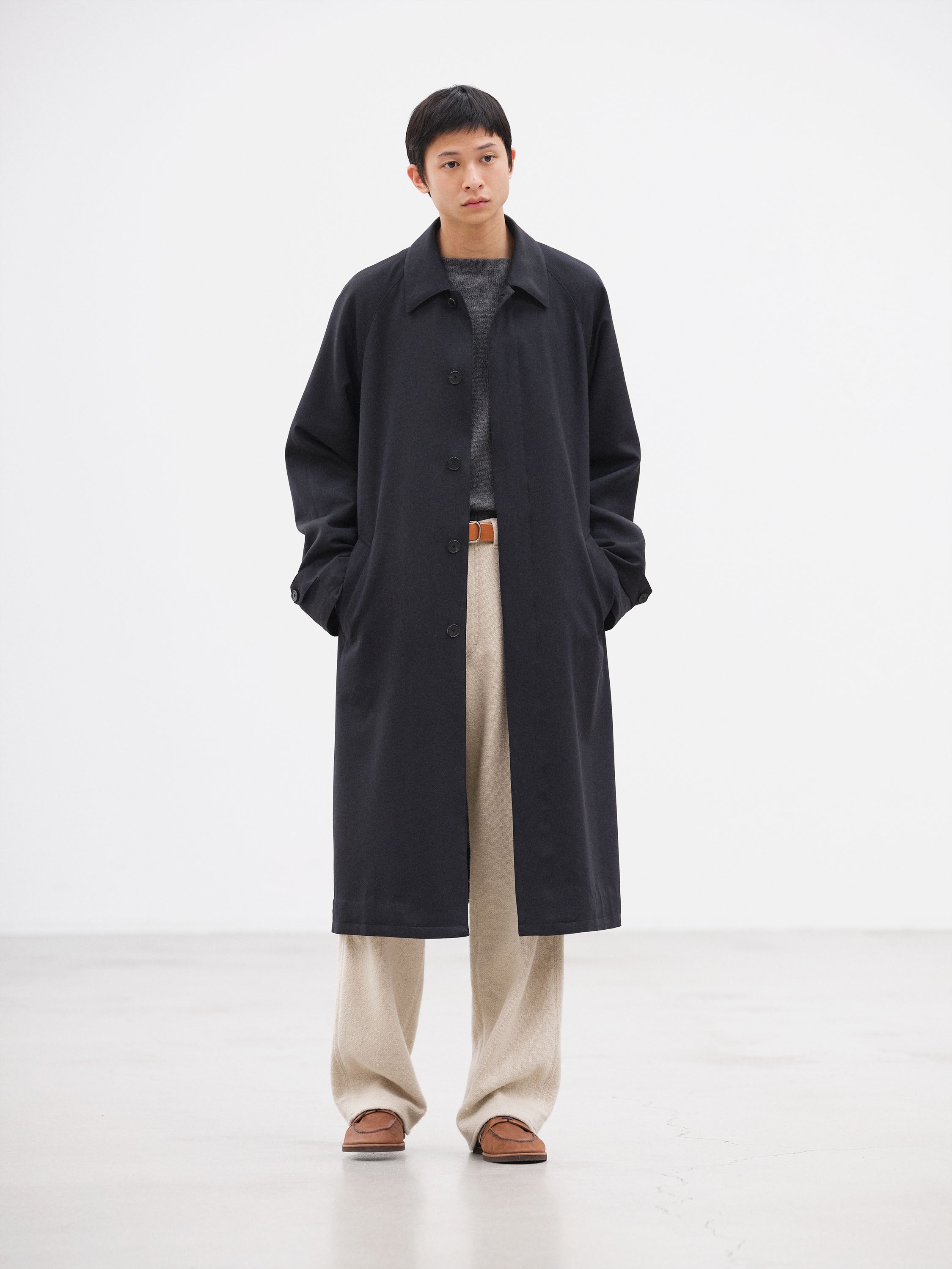 ULTRA FINE WOOL TWILL WOOL-LINED COAT - DARK NAVY &times; MIX GREEN