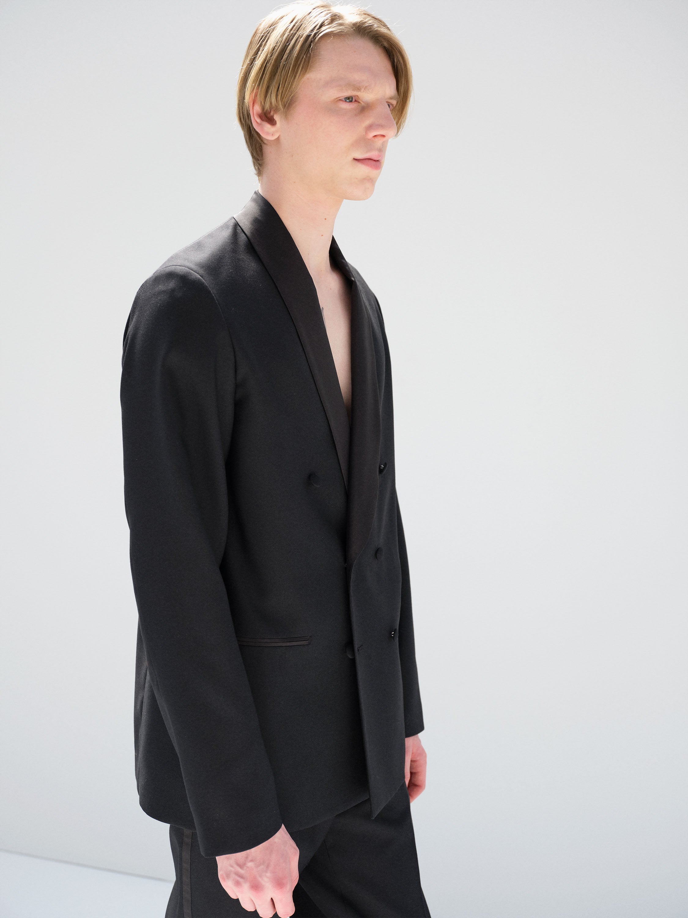 HIGH-DENSITY WOOL WORSTED SHAWL COLLAR JACKET