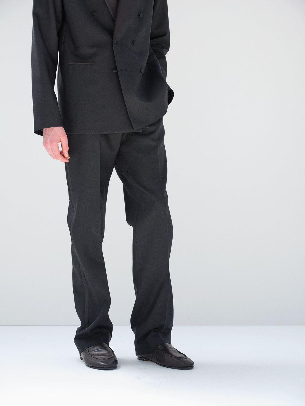 HIGH-DENSITY WOOL WORSTED SLACKS