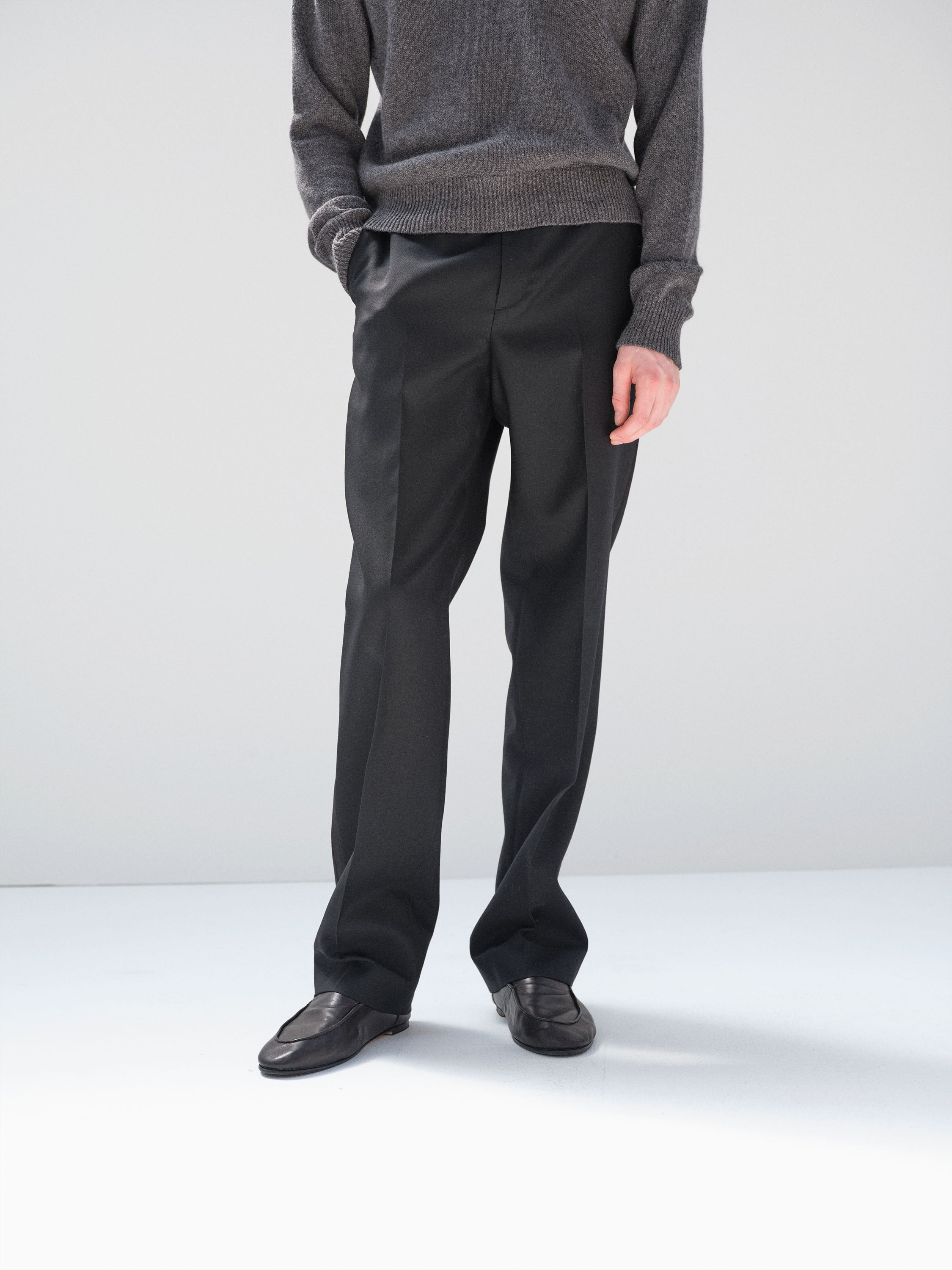 HIGH-DENSITY WOOL WORSTED SLACKS