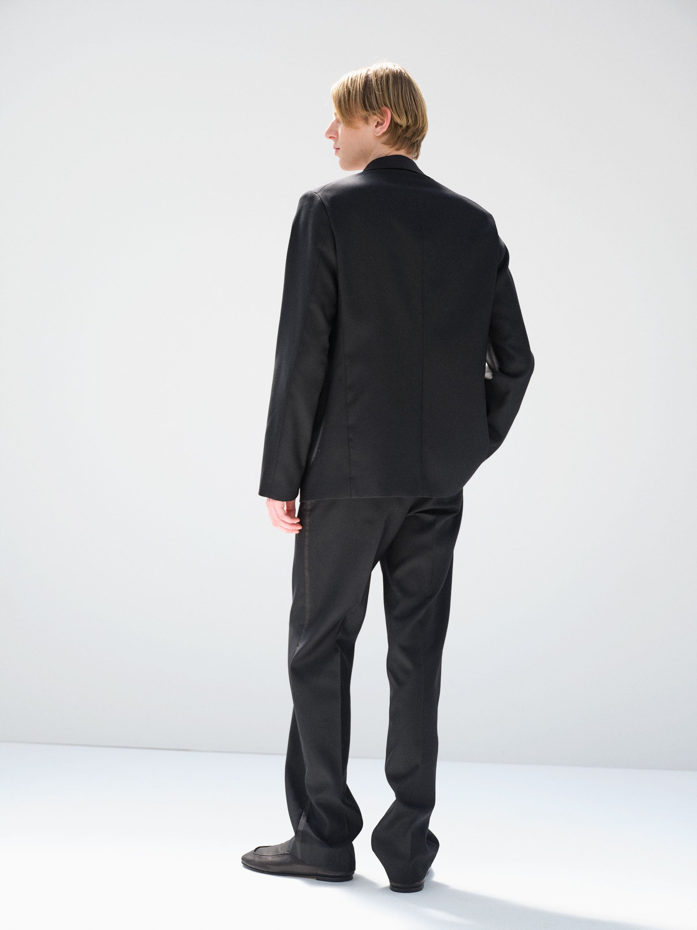 HIGH-DENSITY WOOL WORSTED SLACKS