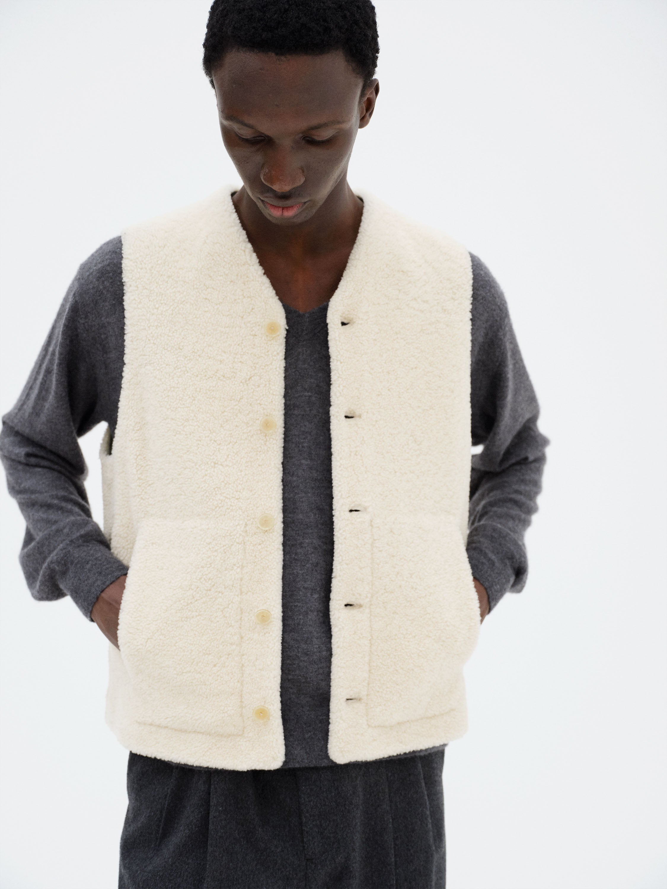 MERINO MOUTON VEST