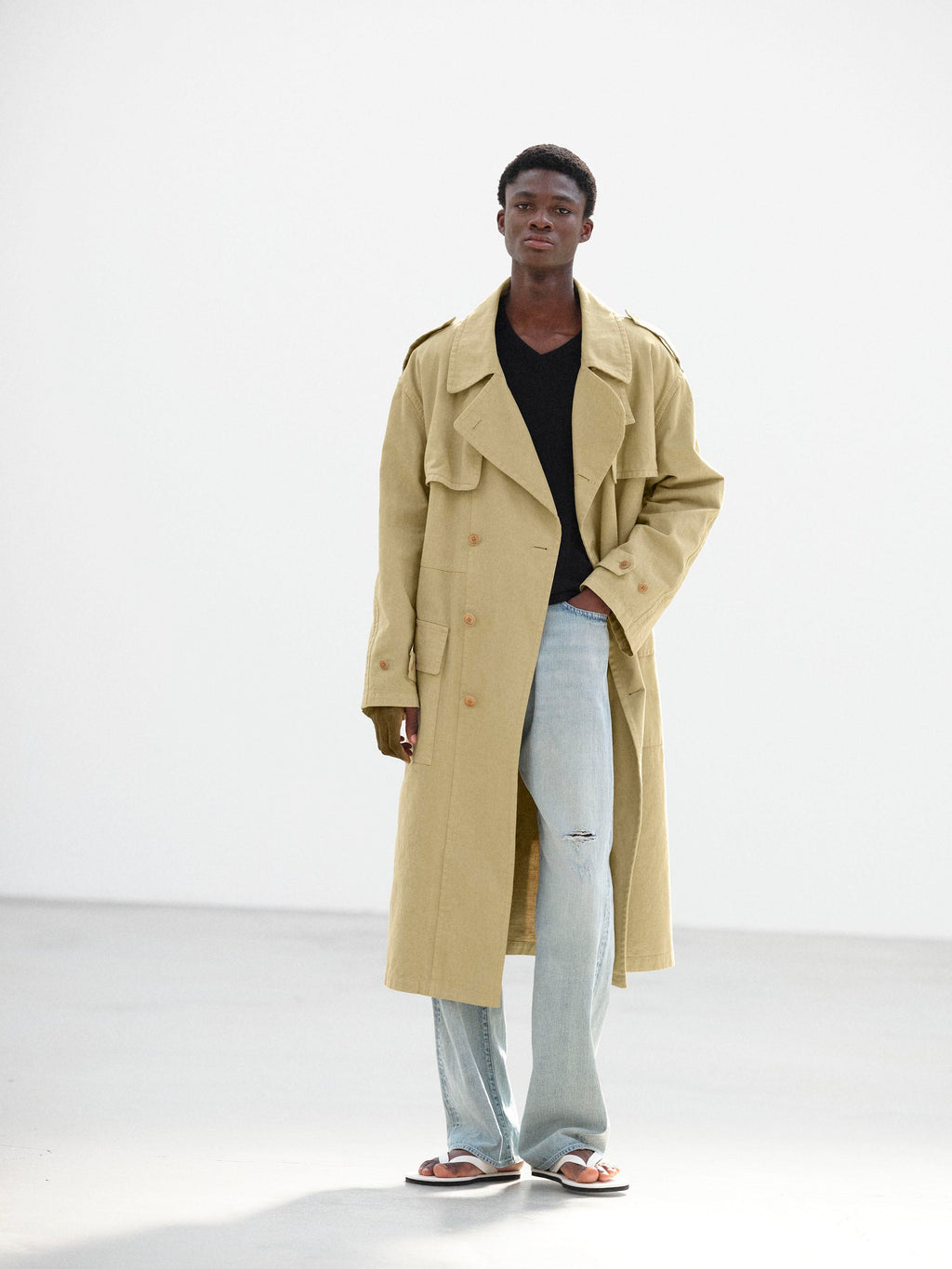 GARMENT-DYED TEXTURED CHINO COAT