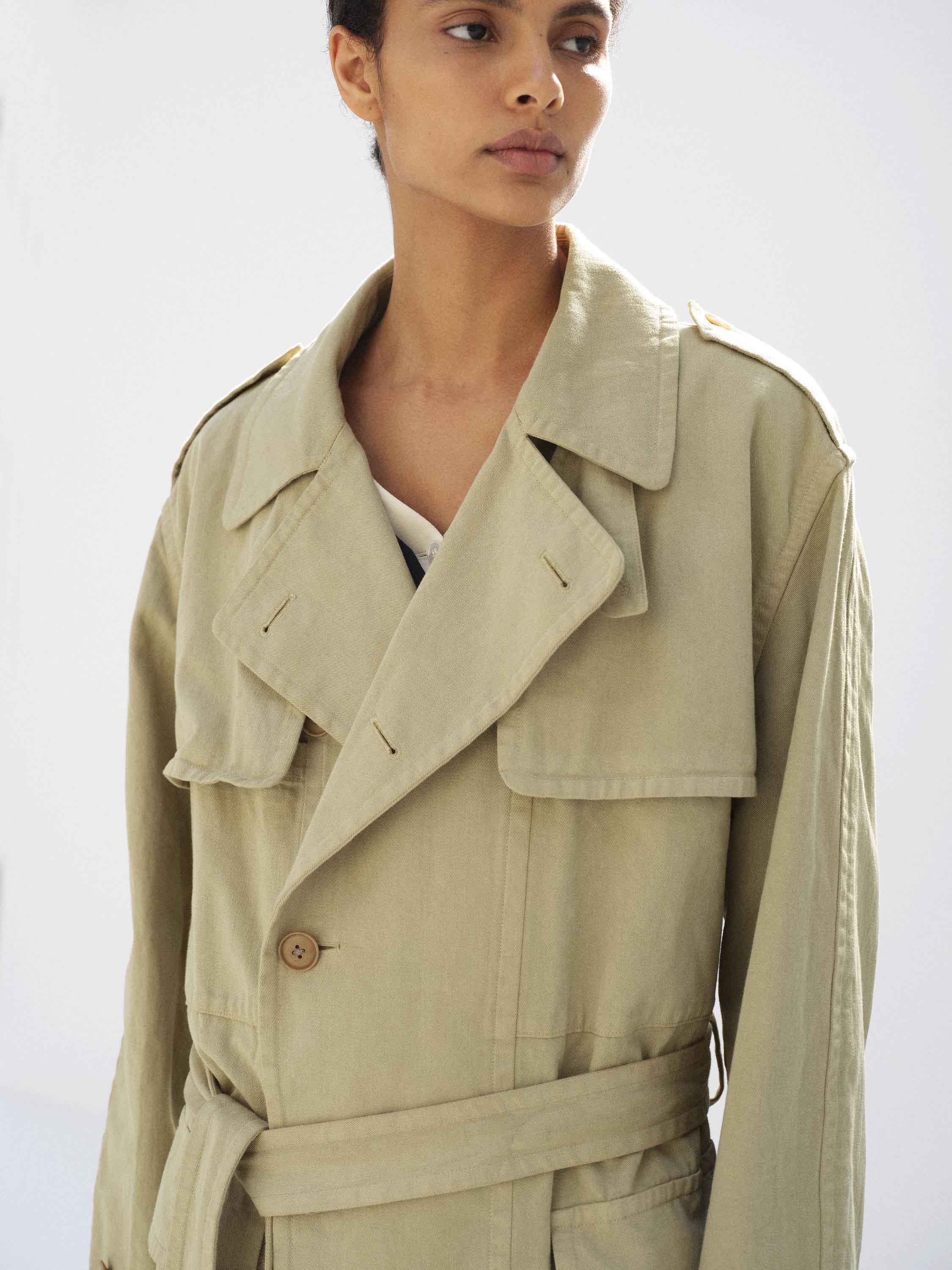 GARMENT-DYED TEXTURED CHINO COAT