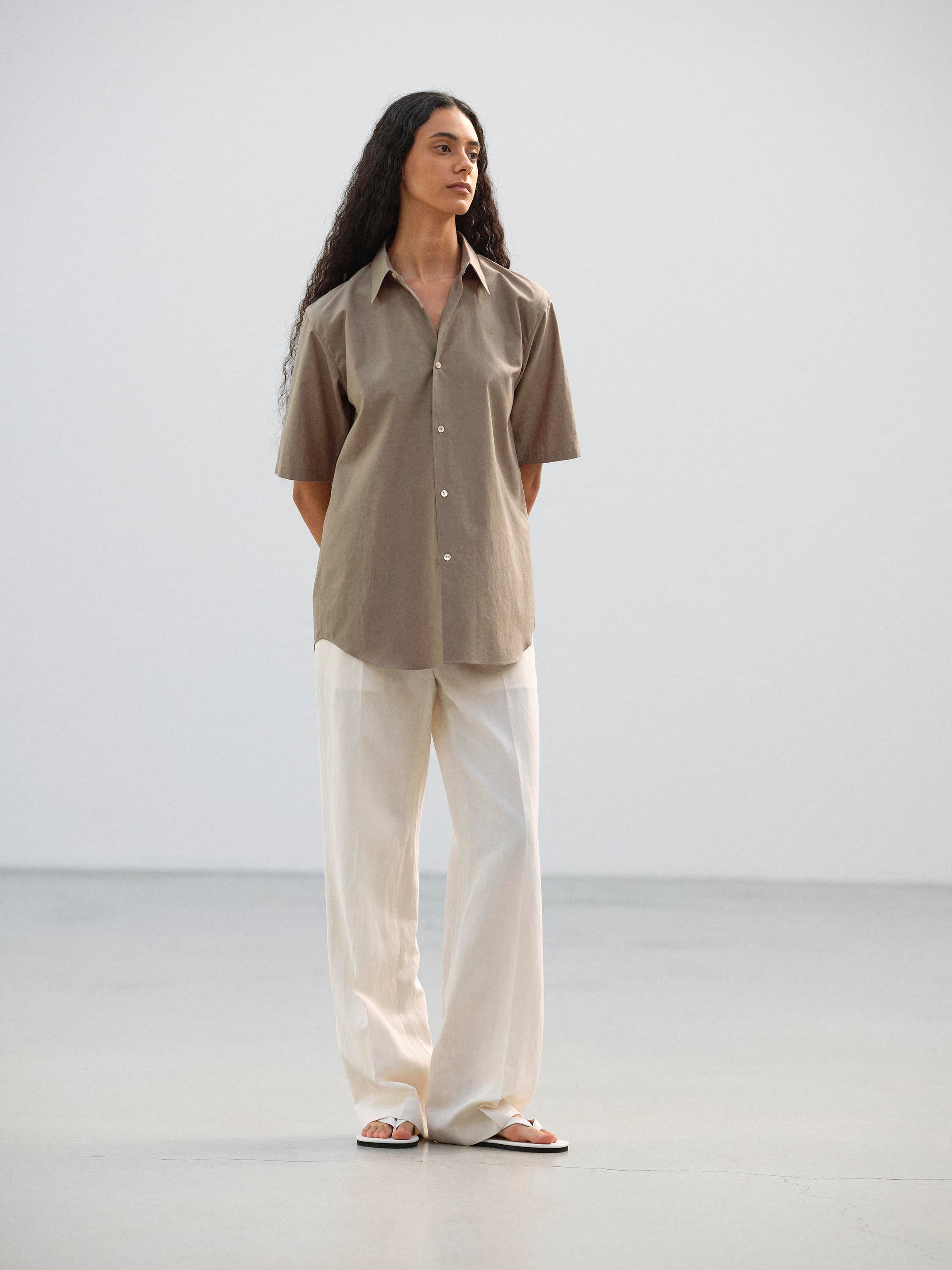 HIGH-TWIST WOOL LINEN TWILL SLACKS