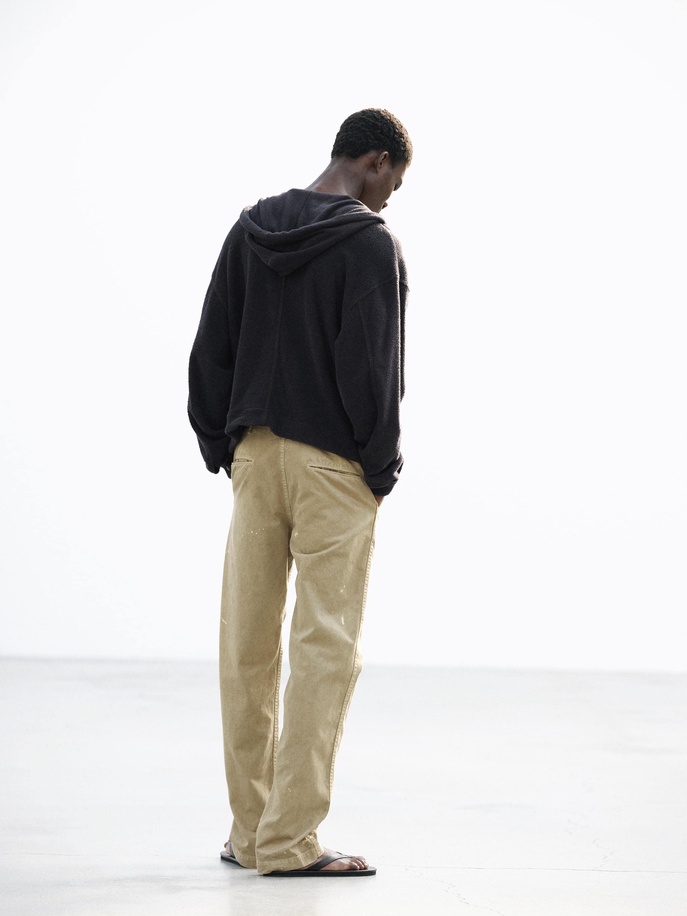 GARMENT-DYED FINX LIGHT CHINO PANTS