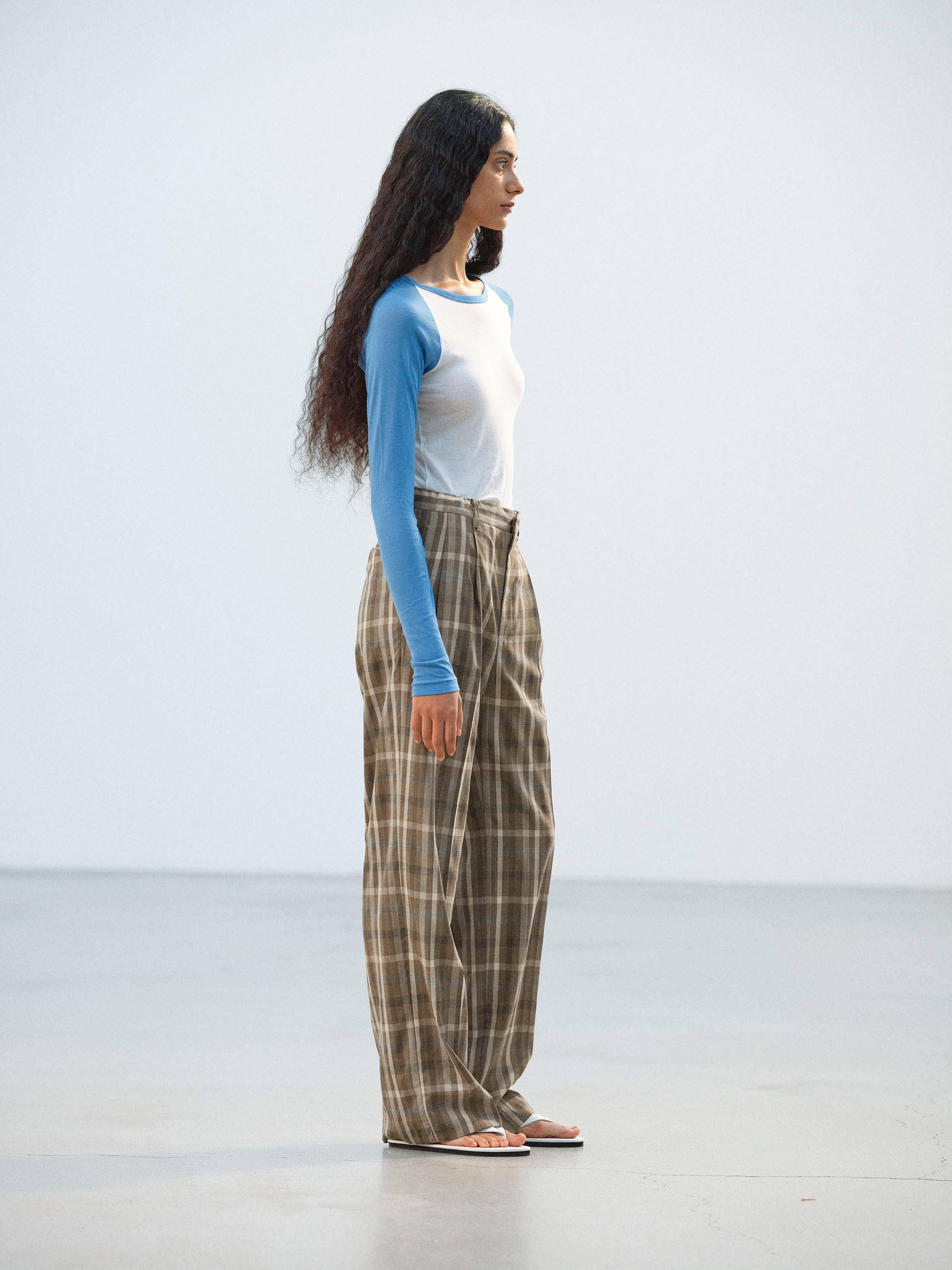 SUPER FINE TROPICAL WOOL CHECK TWO-TUCK SLACKS