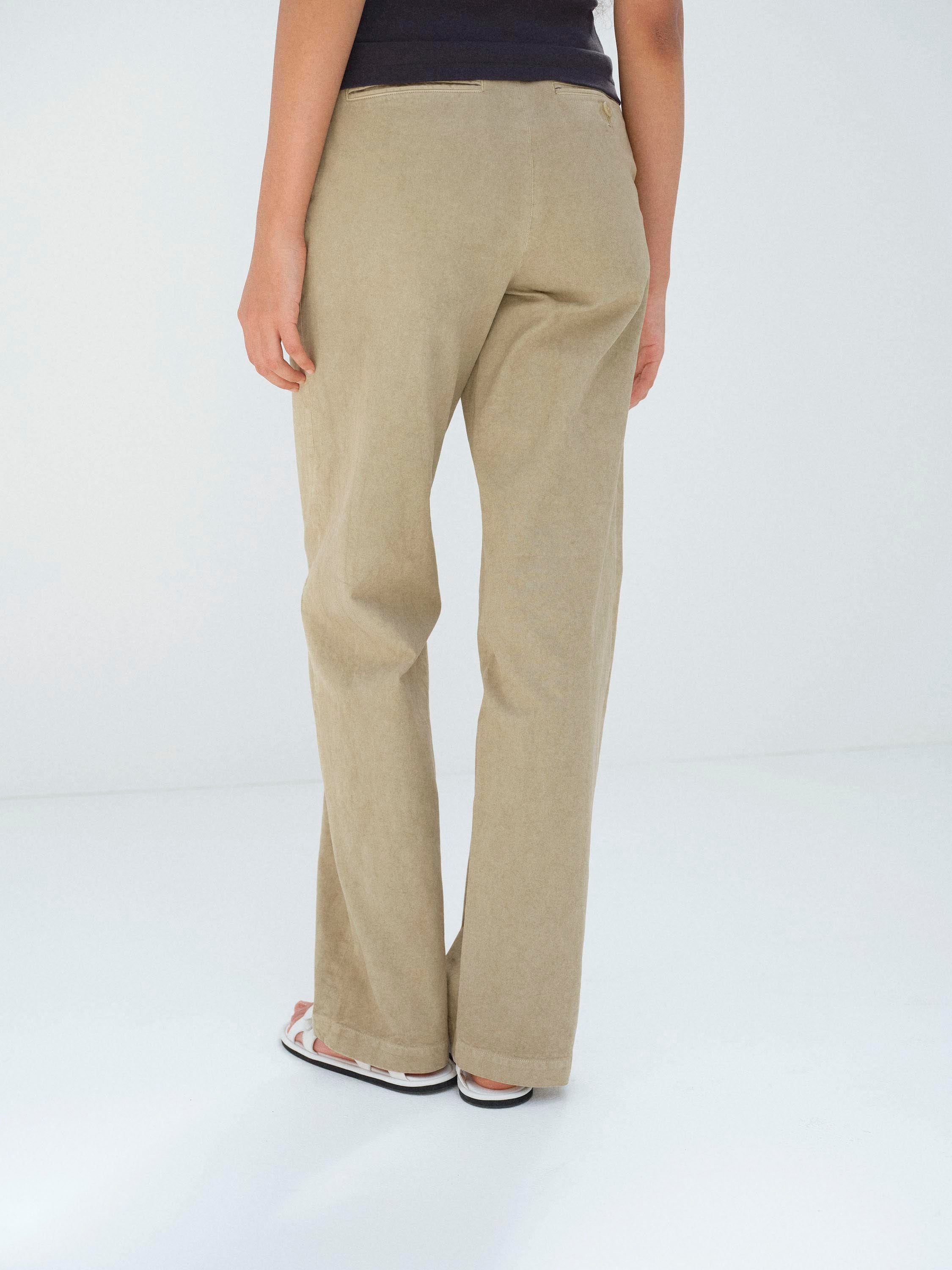 GARMENT-DYED FINX LIGHT CHINO PANTS