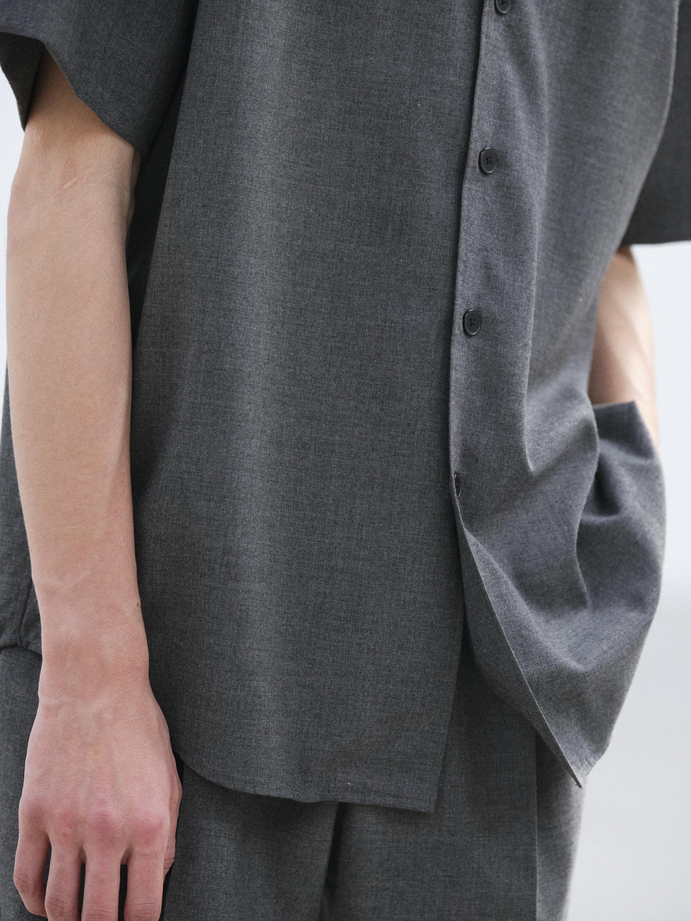 SUMMER TWIST CASHMERE PORA HALF-SLEEVED SHIRT