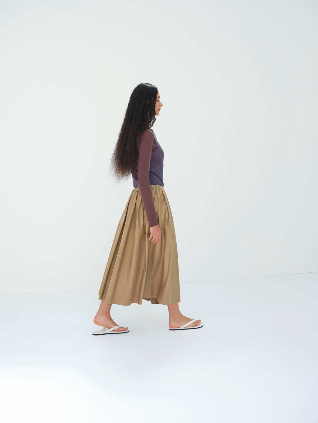 FINE BABY CALF GATHER SKIRT