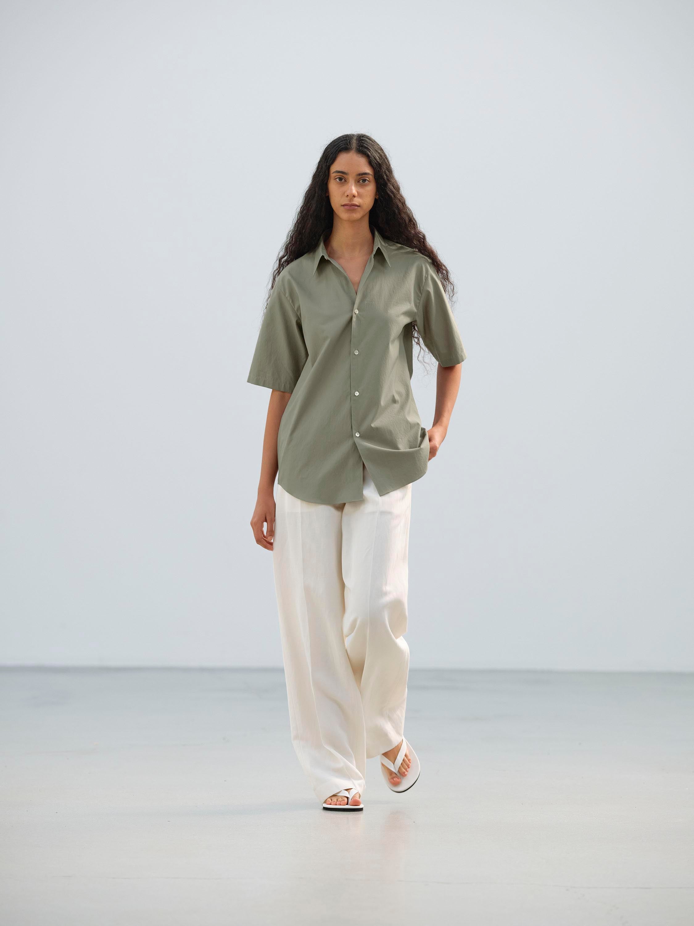 WASHED FINX TWILL HALF SLEEVED SHIRT